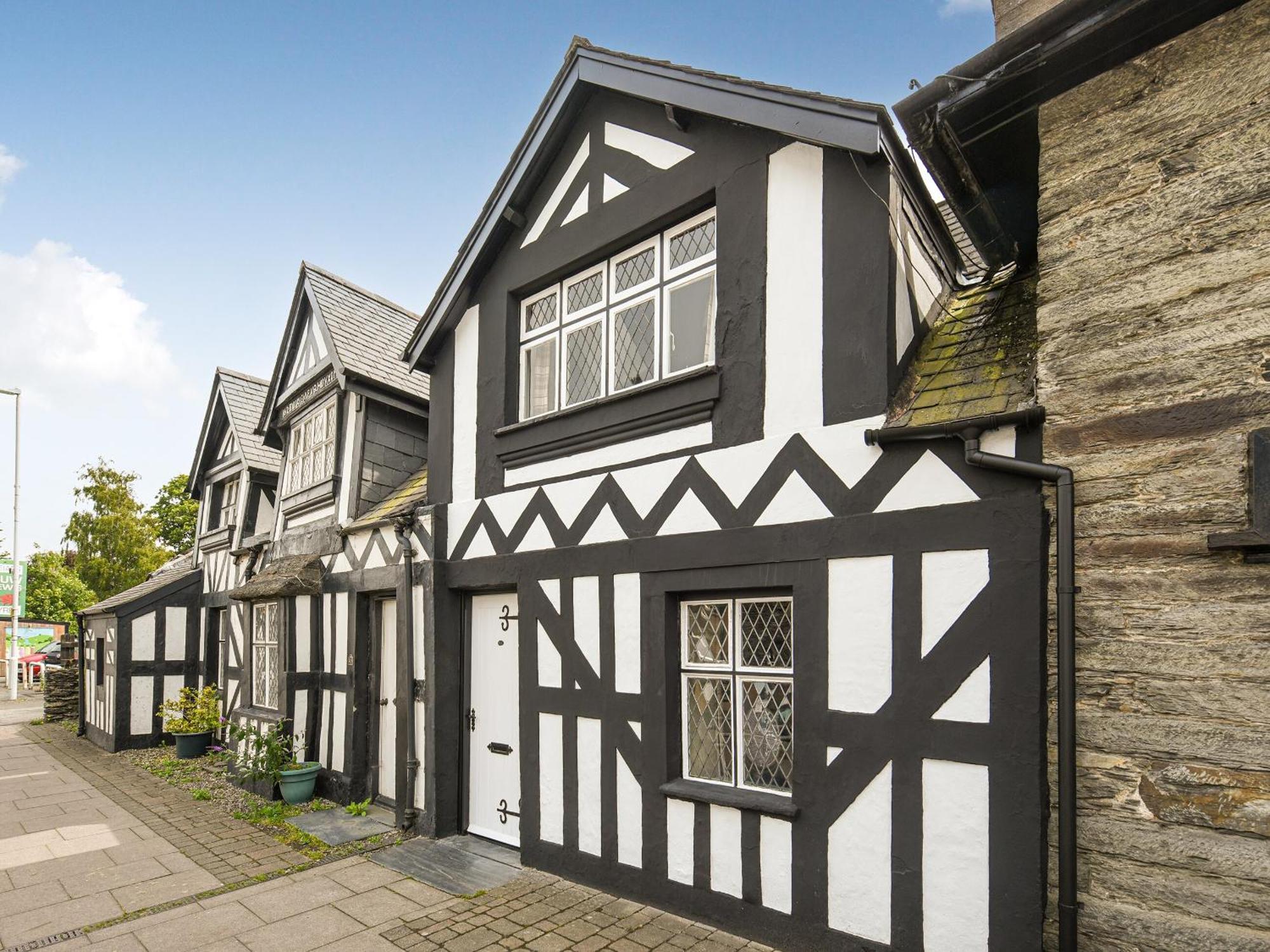 Bwthyn Llys Machynlleth Old Court House别墅 外观 照片